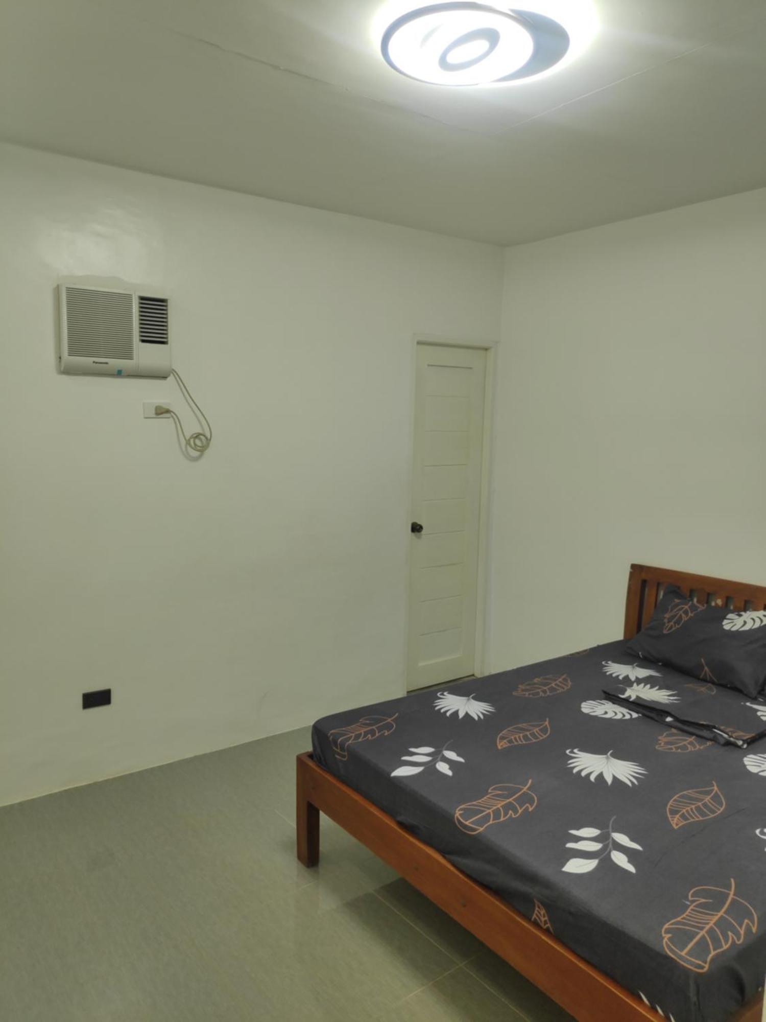 Tagaytay Staycation By Naya And Darla W Free Swimming Pool, Wifi & Netflix Tagaytay City Exterior photo