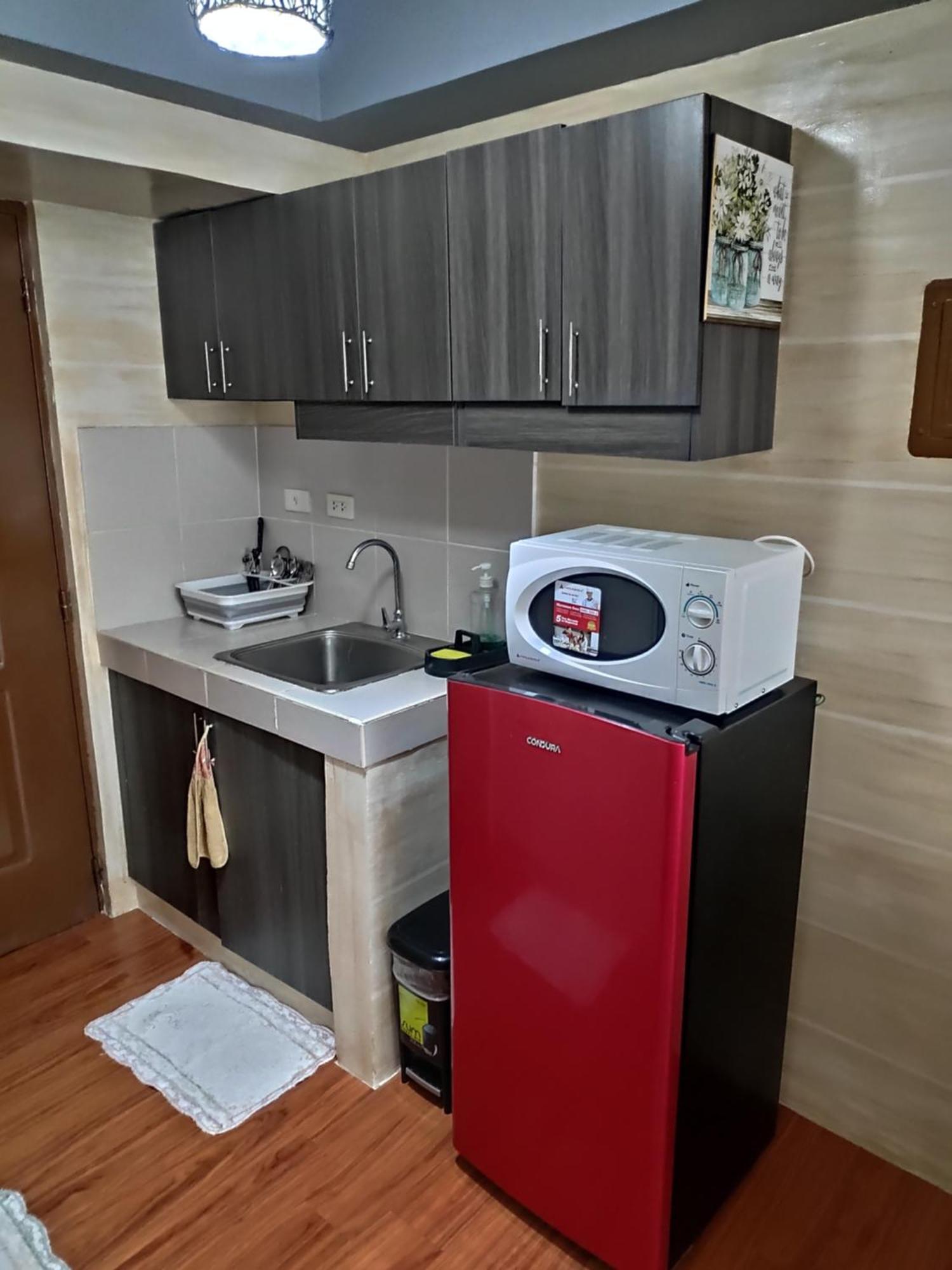 Tagaytay Staycation By Naya And Darla W Free Swimming Pool, Wifi & Netflix Tagaytay City Exterior photo