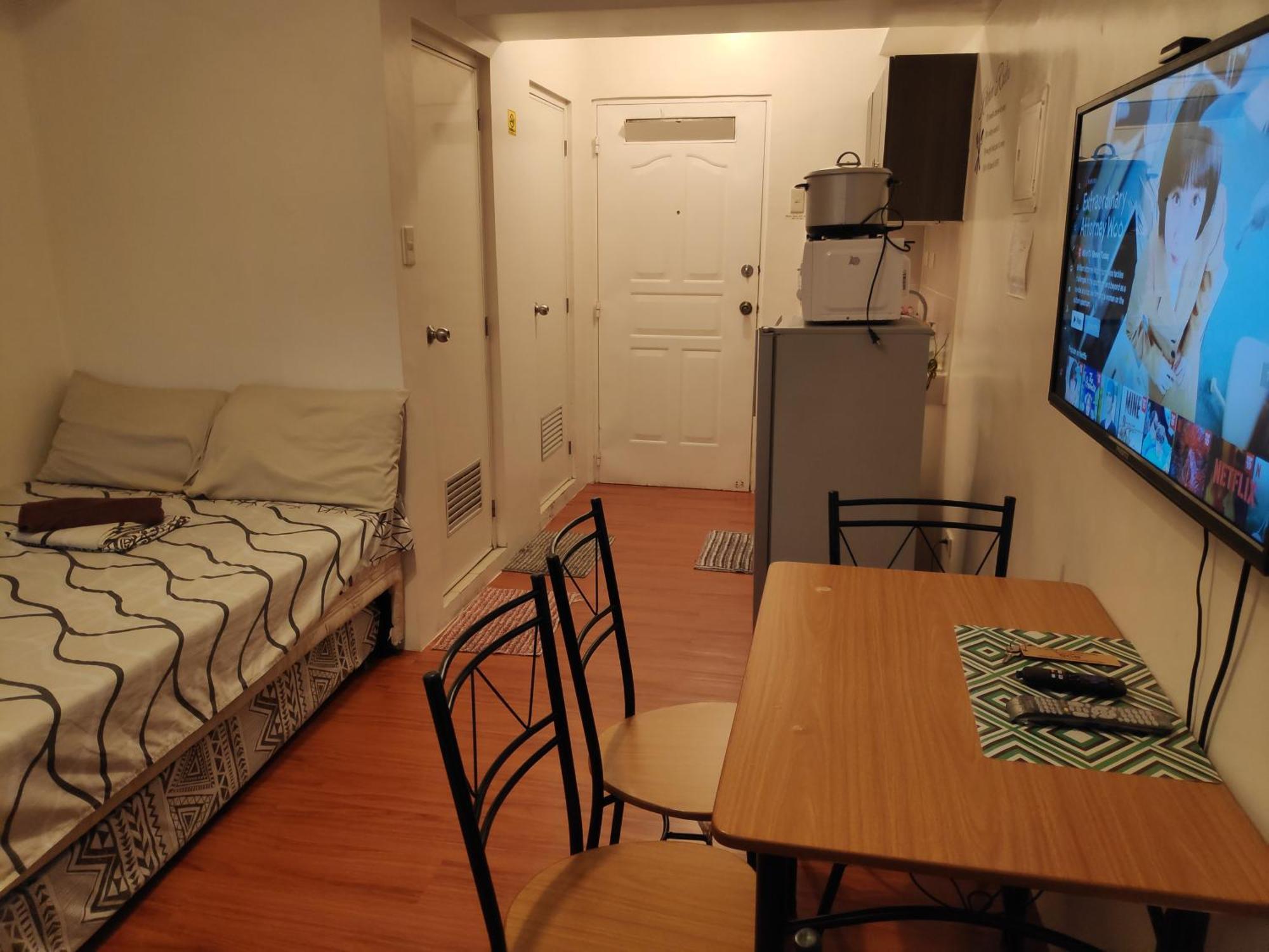 Tagaytay Staycation By Naya And Darla W Free Swimming Pool, Wifi & Netflix Tagaytay City Exterior photo