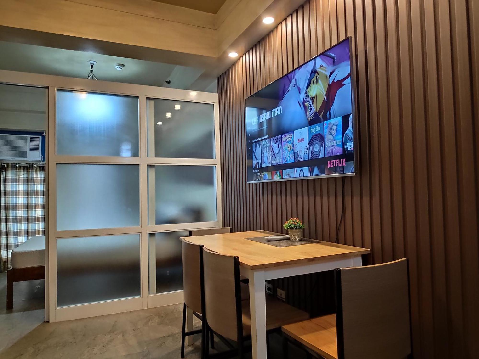 Tagaytay Staycation By Naya And Darla W Free Swimming Pool, Wifi & Netflix Tagaytay City Exterior photo