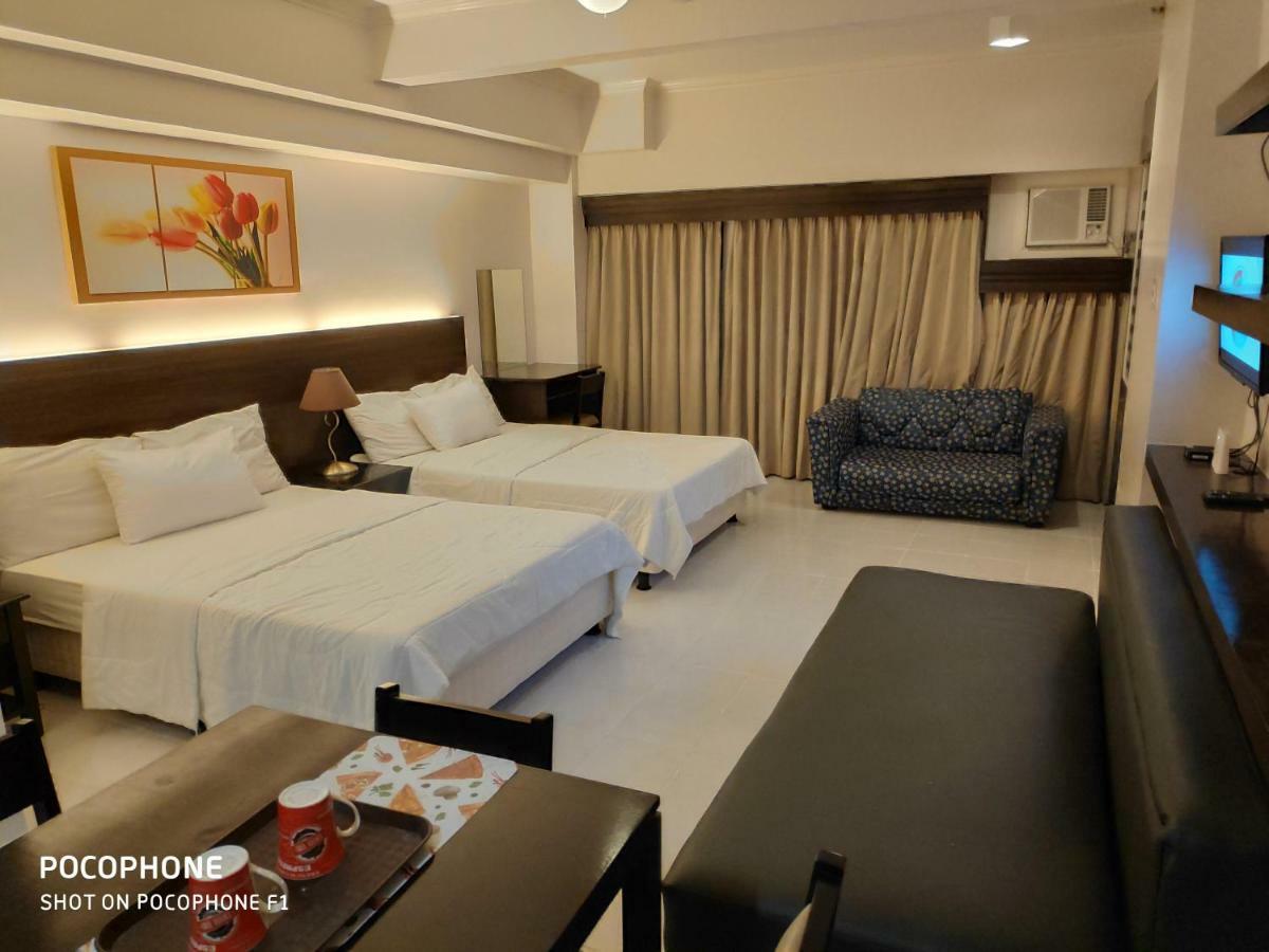 Tagaytay Staycation By Naya And Darla W Free Swimming Pool, Wifi & Netflix Tagaytay City Exterior photo